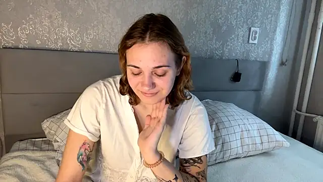 SunPunnyGirl online show from October 13, 2025, 8:16 am