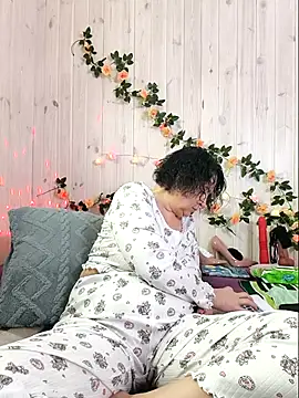 Snapshot of LitisiaLove4551 chatting on February 23, 2026, 7:42 am LitisiaLove4551 online show from February 23, 2026, 7:42 am