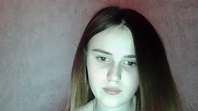 SweetLoraa online show from March 14, 2026, 10:05 pm