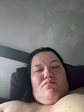 Snapshot of SunnyLeila2101 chatting on February 27, 2026, 7:46 pm SunnyLeila2101 online show from February 27, 2026, 7:46 pm