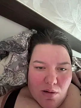 Snapshot of SunnyLeila2101 chatting on February 25, 2026, 12:49 pm SunnyLeila2101 online show from February 25, 2026, 12:49 pm