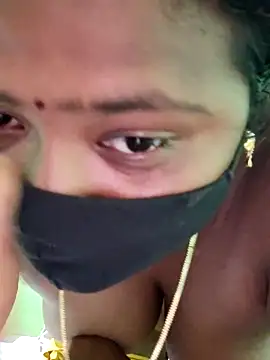 Snapshot of Tamilreethu chatting on September 17, 2025, 6:43 pm Tamilreethu online show from September 17, 2025, 6:43 pm