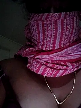 Snapshot of Tamilreethu chatting on October 26, 2025, 8:09 pm Tamilreethu online show from October 26, 2025, 8:09 pm