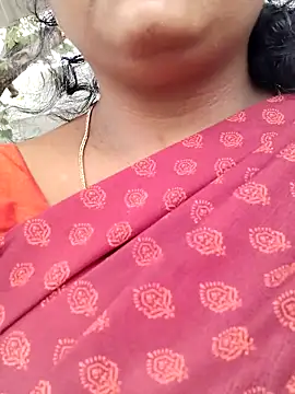 Snapshot of Tamilreethu chatting on September 20, 2025, 3:44 am Tamilreethu online show from September 20, 2025, 3:44 am