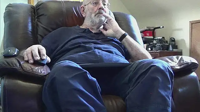 janzer13 online show from March 3, 2026, 2:02 pm