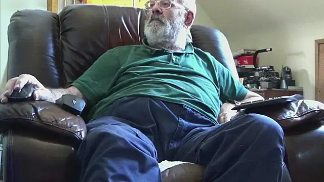 janzer13 online show from April 24, 2026, 12:51 pm