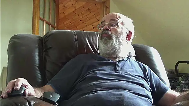 janzer13 online show from October 5, 2025, 1:57 pm