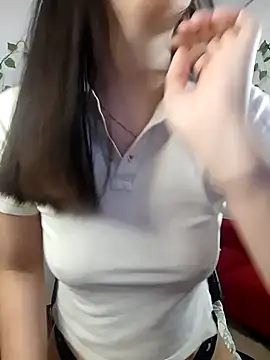 Snapshot of Maia_0 chatting on October 20, 2025, 12:49 pm Maia 0 online show from October 20, 2025, 12:49 pm