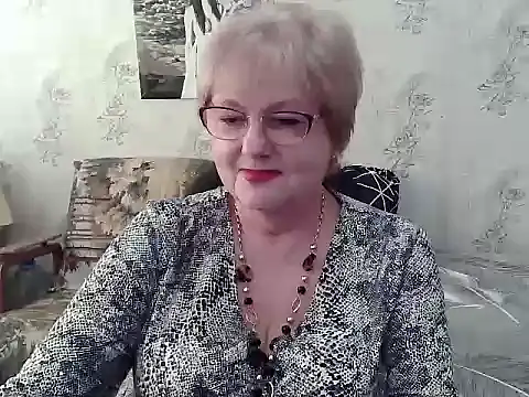 Snapshot of Renata62011 chatting on May 3, 2026, 11:47 am Renata62011 online show from May 3, 2026, 11:47 am