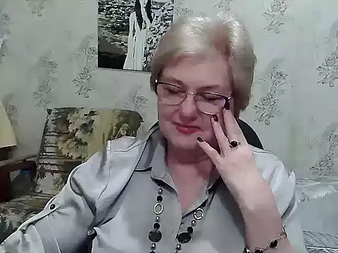 Snapshot of Renata62011 chatting on May 27, 2026, 6:37 pm Renata62011 online show from May 27, 2026, 6:37 pm