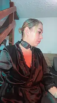 Snapshot of Moon_Blake chatting on February 9, 2026, 2:09 am Moon Blake online show from February 9, 2026, 2:09 am