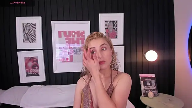 Snapshot of Odette_bulgari chatting on February 7, 2026, 10:34 am Odette bulgari online show from February 7, 2026, 10:34 am