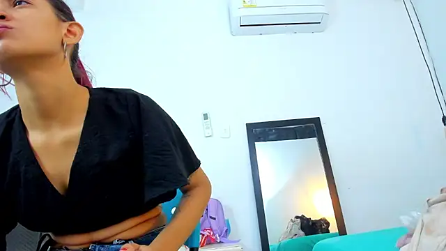 cris dulce online show from December 16, 2025, 12:04 am