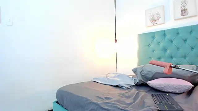 cris dulce online show from September 15, 2025, 6:52 pm