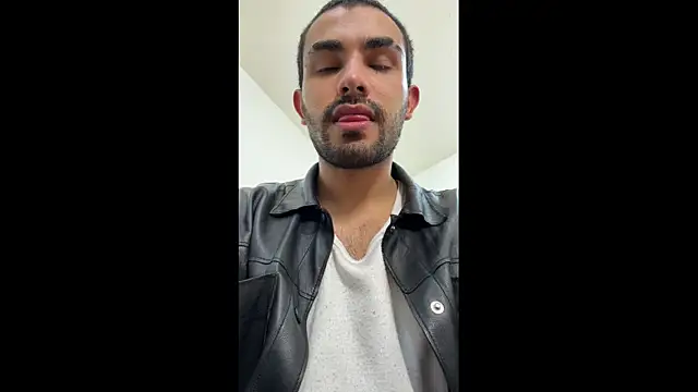 JuanchoAfpa online show from November 13, 2025, 2:26 am