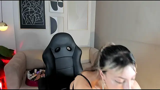 marie bass online show from April 4, 2026, 1:39 pm