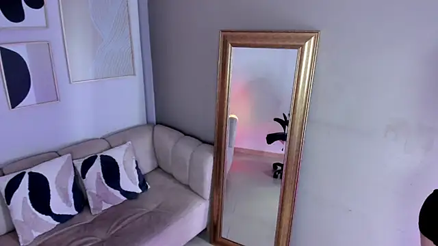 Snapshot of marie_bass chatting on March 1, 2026, 12:49 pm marie bass online show from March 1, 2026, 12:49 pm