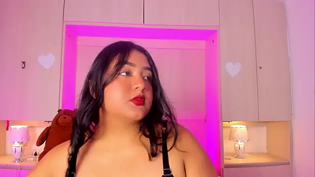 LilyWhitney online show from September 10, 2025, 4:11 am