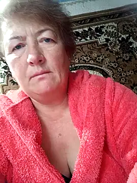 Snapshot of NikaLove49011 chatting on November 6, 2025, 6:28 am NikaLove49011 online show from November 6, 2025, 6:28 am