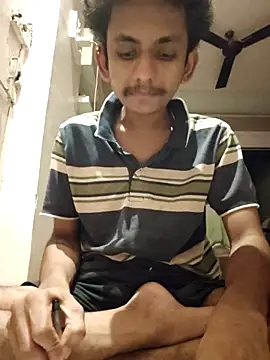 yung cplz online show from September 14, 2025, 9:15 pm