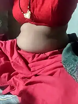 POOJACOUPLE online show from November 25, 2025, 7:03 pm