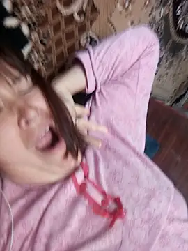 Romashka33011 online show from October 26, 2025, 9:42 am