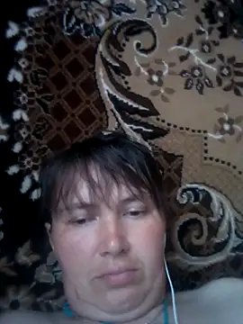 Snapshot of Romashka33011 chatting on June 7, 2026, 12:21 pm Romashka33011 online show from June 7, 2026, 12:21 pm