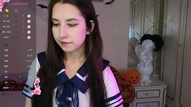 Eva Maller online show from November 11, 2025, 4:51 am