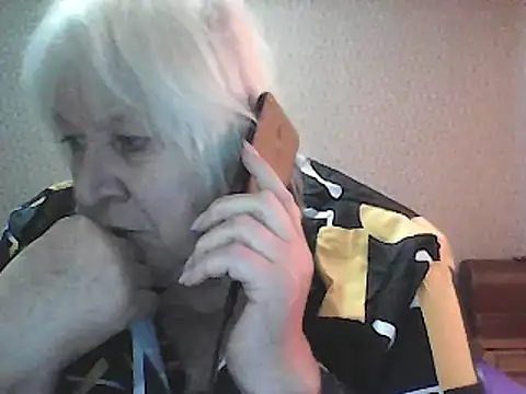 Snapshot of Alexia64231 chatting on October 14, 2025, 1:34 pm Alexia64231 online show from October 14, 2025, 1:34 pm