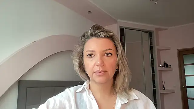 Snapshot of Beautysoul_ chatting on October 12, 2025, 8:59 am Beautysoul online show from October 12, 2025, 8:59 am
