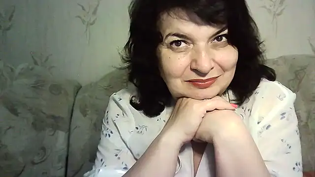 LedyNika online show from June 15, 2026, 7:02 pm