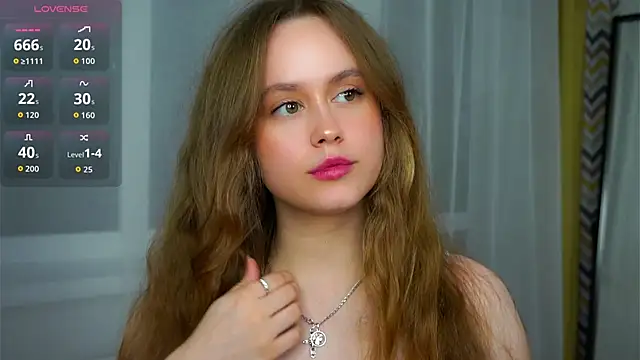 SusannaScholler online show from October 29, 2025, 7:02 pm