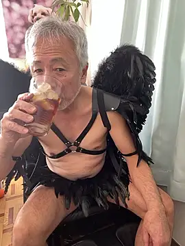 gholly2007 online show from October 30, 2025, 2:32 am