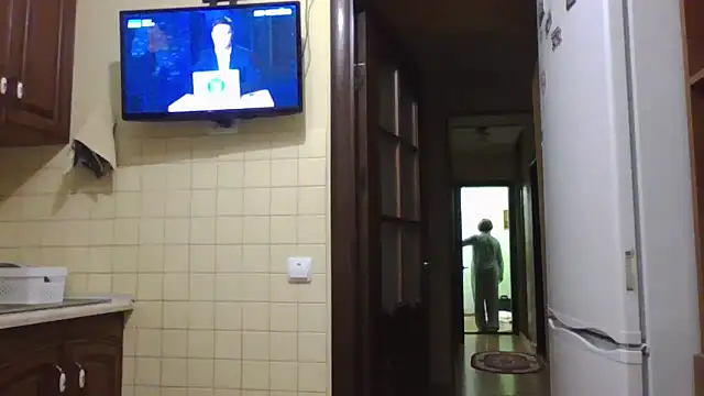 Snapshot of Galina56301 chatting on October 10, 2025, 4:13 am Galina56301 online show from October 10, 2025, 4:13 am