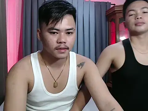 hot emman online show from November 14, 2025, 4:10 pm