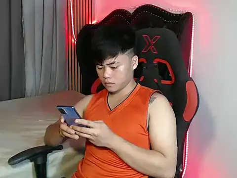 hot emman online show from January 7, 2026, 1:43 am