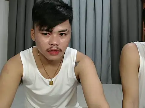 hot emman online show from October 25, 2025, 5:50 am