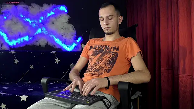 AxelMassimo online show from November 30, 2025, 3:51 am