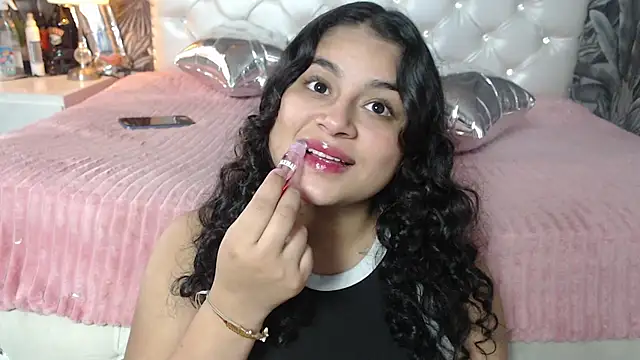 RylieRoss online show from January 15, 2026, 12:52 pm