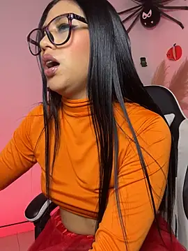 LuluMonroe Eup online show from October 27, 2025, 2:45 am