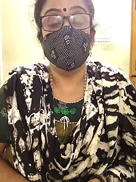 Snapshot of sweet-lotus chatting on October 2, 2025, 7:28 pm sweet-lotus online show from October 2, 2025, 7:28 pm