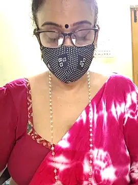 Snapshot of sweet-lotus chatting on October 14, 2025, 4:13 am sweet-lotus online show from October 14, 2025, 4:13 am