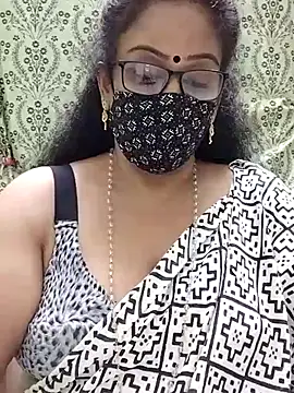 Snapshot of sweet-lotus chatting on September 12, 2025, 5:24 pm sweet-lotus online show from September 12, 2025, 5:24 pm