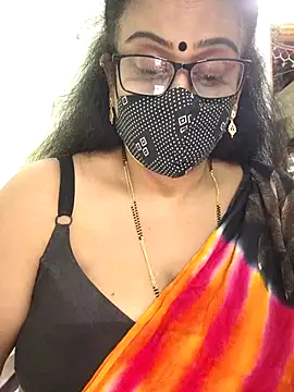 Snapshot of sweet-lotus chatting on October 17, 2025, 9:45 am sweet-lotus online show from October 17, 2025, 9:45 am