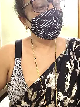 Snapshot of sweet-lotus chatting on October 11, 2025, 5:52 am sweet-lotus online show from October 11, 2025, 5:52 am