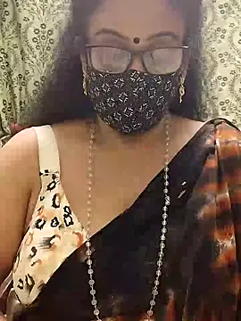 Snapshot of sweet-lotus chatting on September 15, 2025, 5:35 pm sweet-lotus online show from September 15, 2025, 5:35 pm