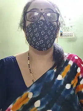 Snapshot of sweet-lotus chatting on June 15, 2026, 5:29 am sweet-lotus online show from June 15, 2026, 5:29 am