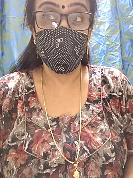 sweet-lotus online show from March 28, 2026, 5:03 pm