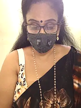 Snapshot of sweet-lotus chatting on October 1, 2025, 7:18 pm sweet-lotus online show from October 1, 2025, 7:18 pm