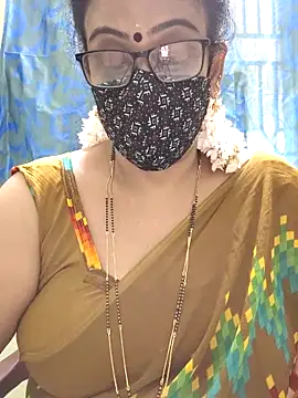 Snapshot of sweet-lotus chatting on December 4, 2025, 4:00 am sweet-lotus online show from December 4, 2025, 4:00 am